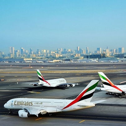 Emirates Airbus A380 am Dubai International Airport
