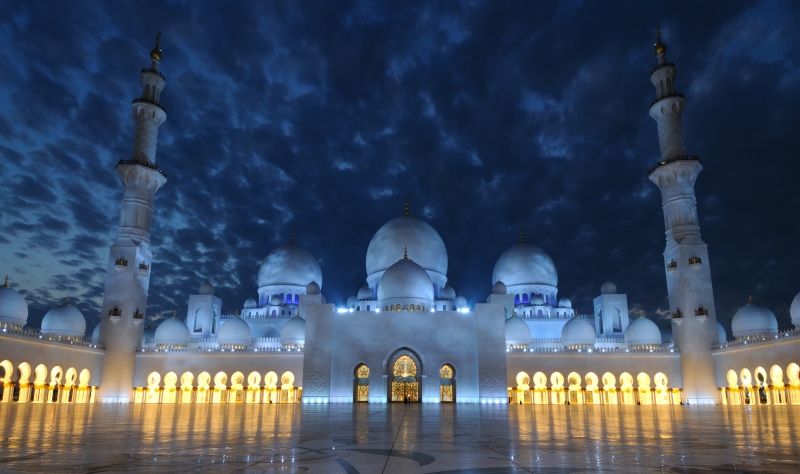 Sheikh Zayed Moschee bei Nacht