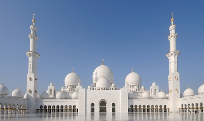 Sheikh Zayed Moschee bei Tag