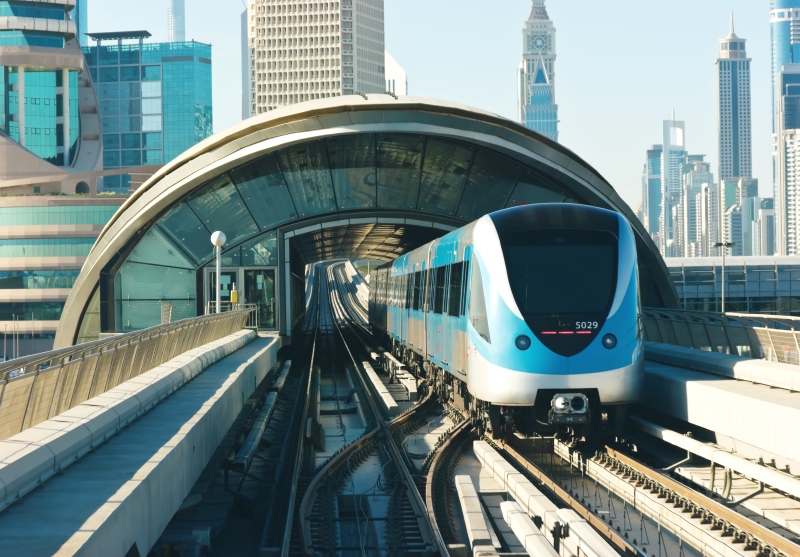 Ein Zug der Dubai Metro